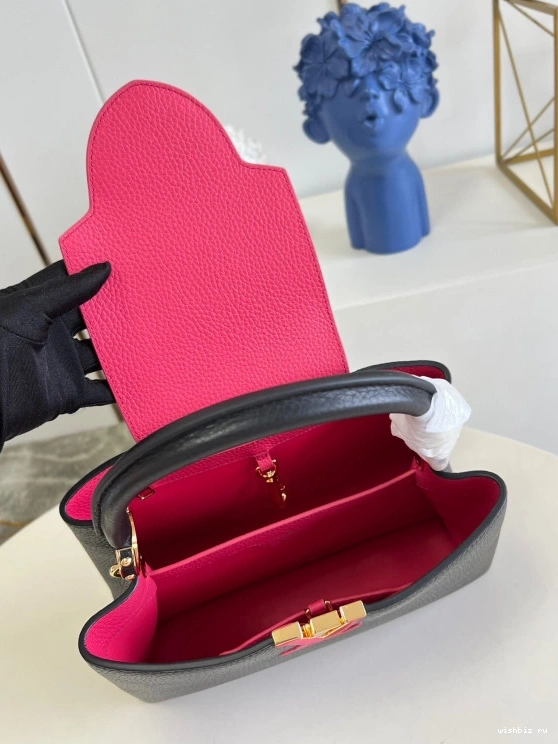 WIS Vuitton Louis CAPUCINES MM 0715